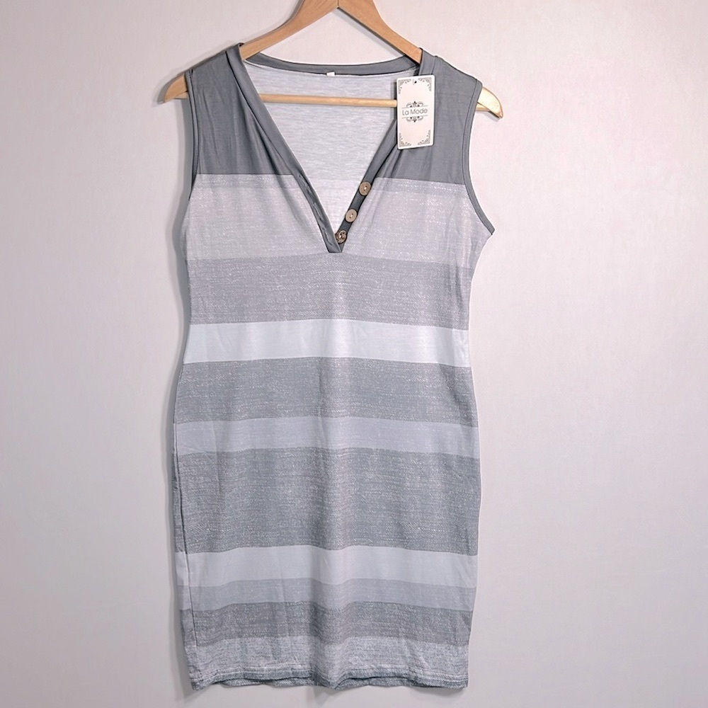 La Mode Sleeveless V-neck Shirt Dress size S NWT